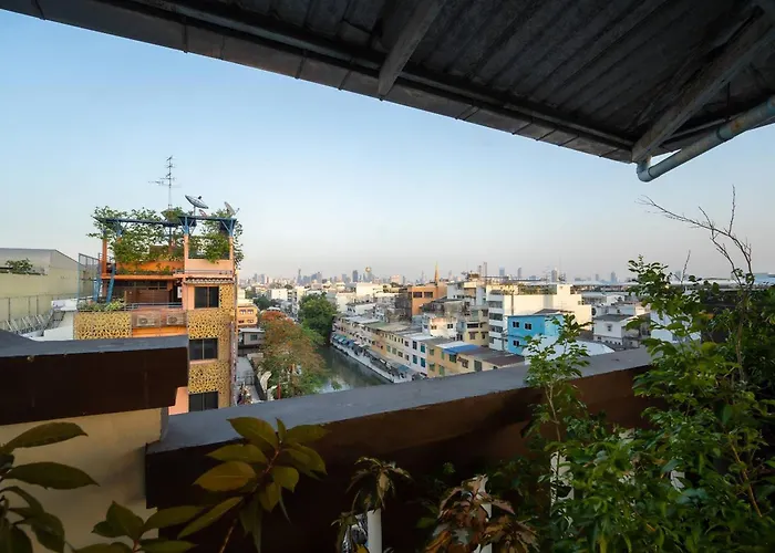 Mam's House Khaosan בית הארחה 3*